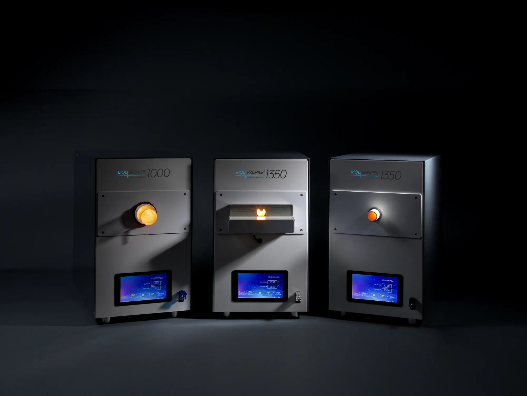 Mol Premier® 1000 combustion furnace, Mol Premier® 1350 combustion furnace and Mol Premier® 1350 pre-heating furnace with glowing furnace openings
